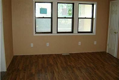 4th image of 309 N Clark St