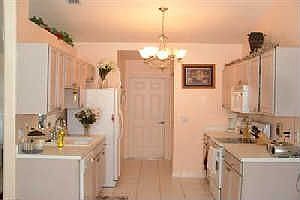 4th image of 7792 Woodland Bend Cir