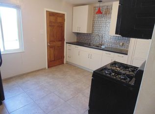 224 Grove St NE APT B, Albuquerque, NM 87108