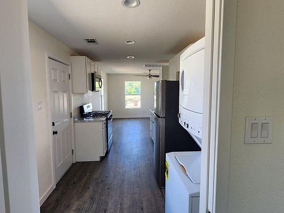 5th image of 917 17th St #917