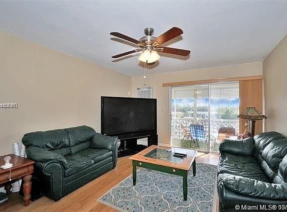 4th image of 13105 Ixora Ct APT 305
