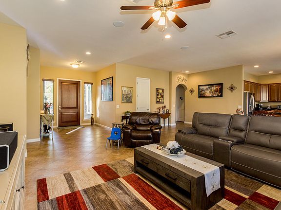 5th image of 3054 E Bartlett Pl