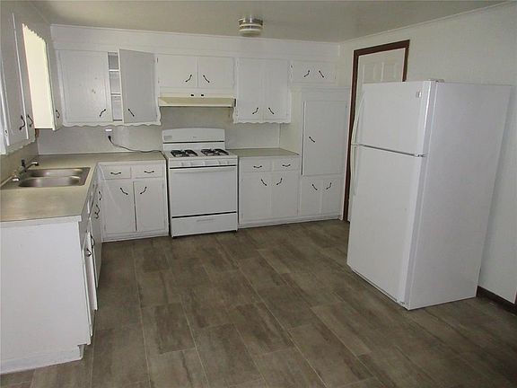 5th image of 104 Robin Ln