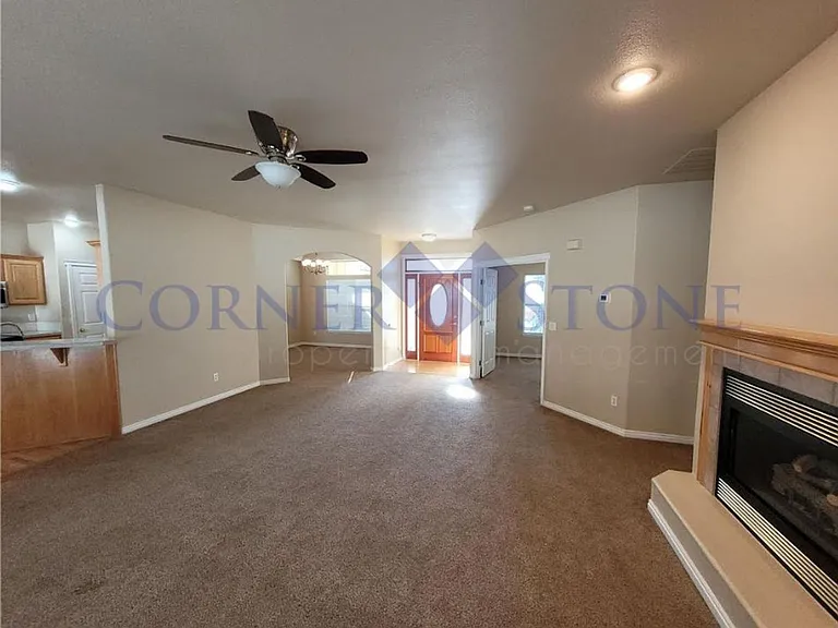 4042 W Harbor Point Dr — Photo 4