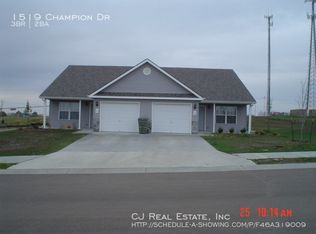 1519 Champion Dr, Pleasant Hill, MO 64080