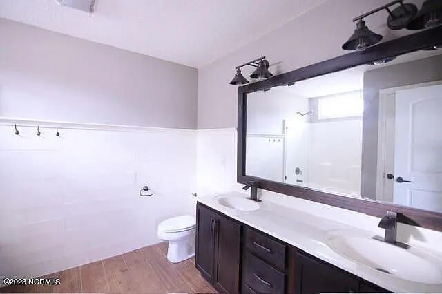 2532 Saddleback Dr #B — Photo 14