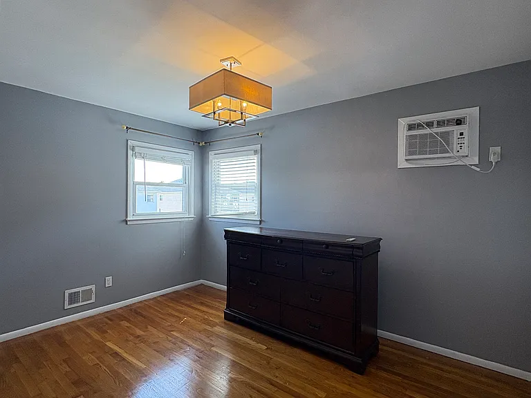 327 Chesterton Ave — Photo 10