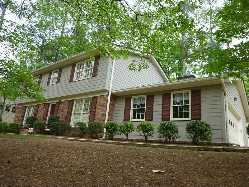 2452 Flair Knoll Drive, Built in 1962, One Owner, incredibly maintained.