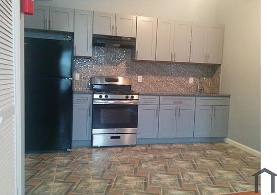 1st image of 21 Stuyvesant Ave APT 1E