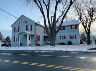 2612 Farmersville Rd, Bethlehem, PA 18020