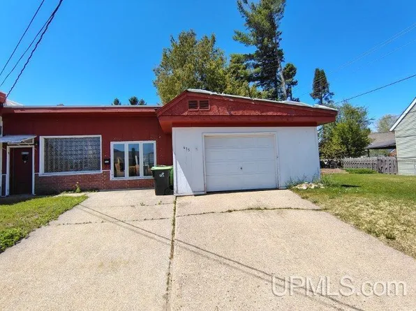 415 Birch St, Munising, MI 49862