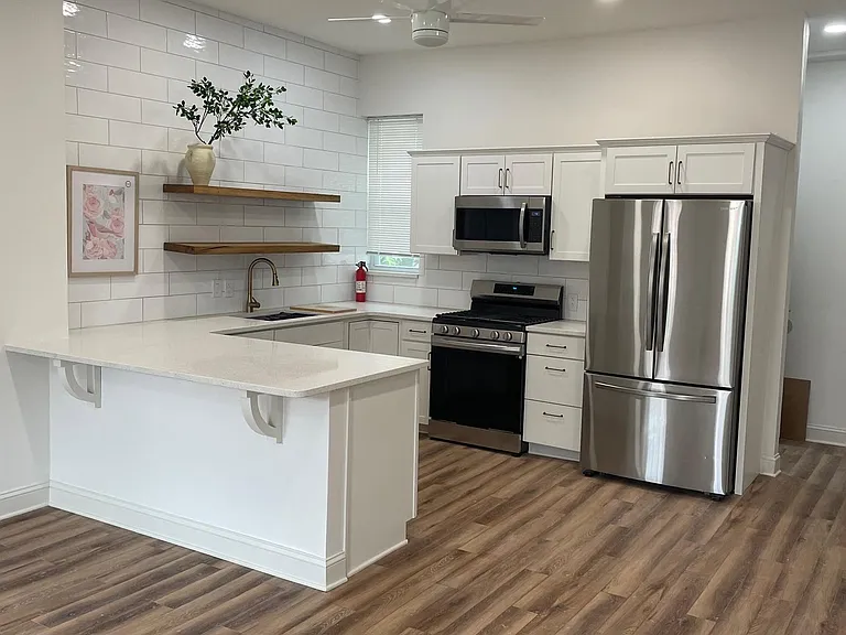 1122 E Palmer St #B — Photo 3