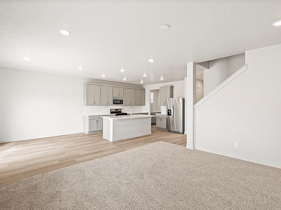 SLC_Willow_ 4281_Kitchen_C_3513-N-Browning-St-Eagle-Mountain-UT.jpg