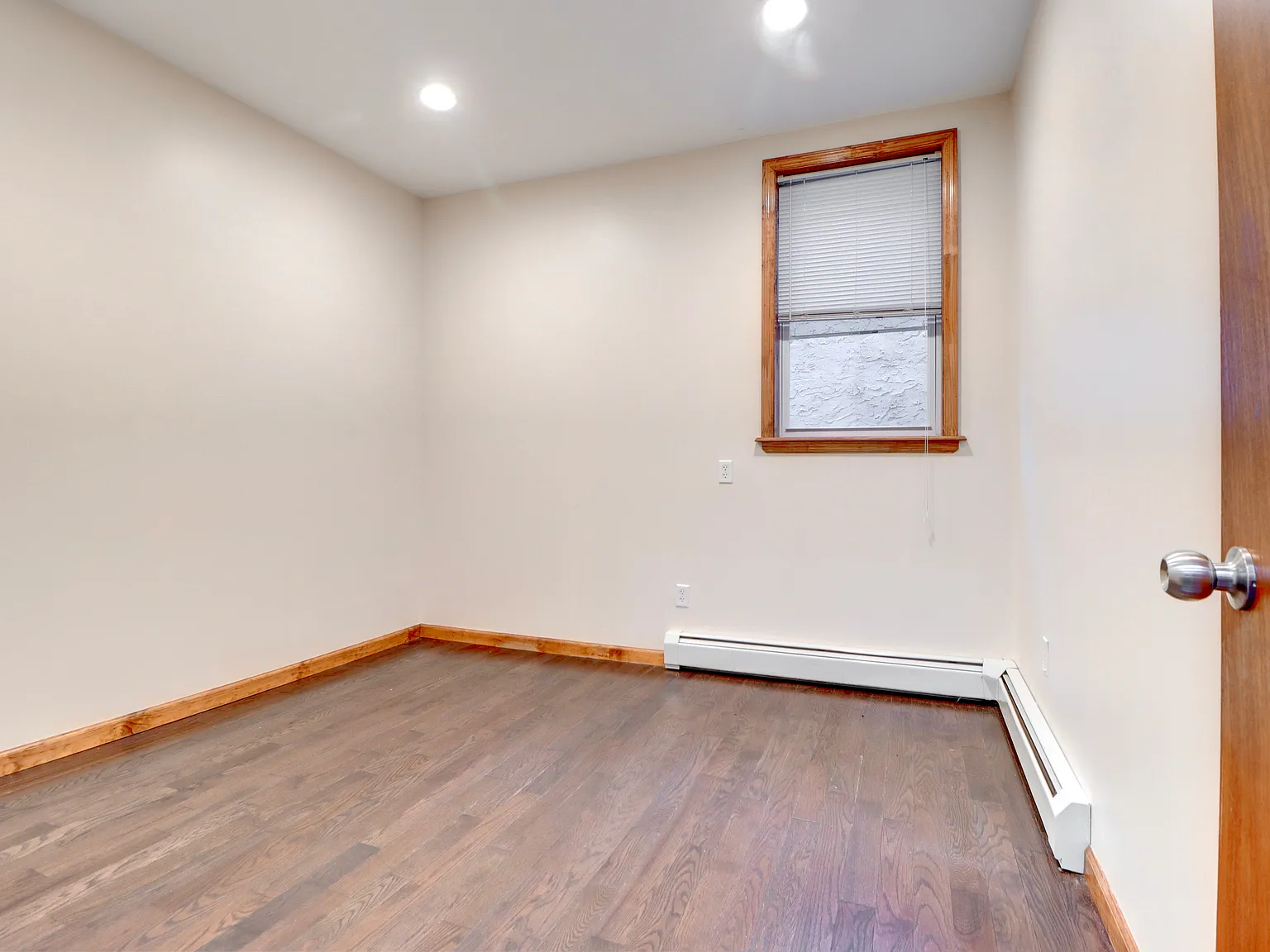 2 bed, $2,695 — Photo 4