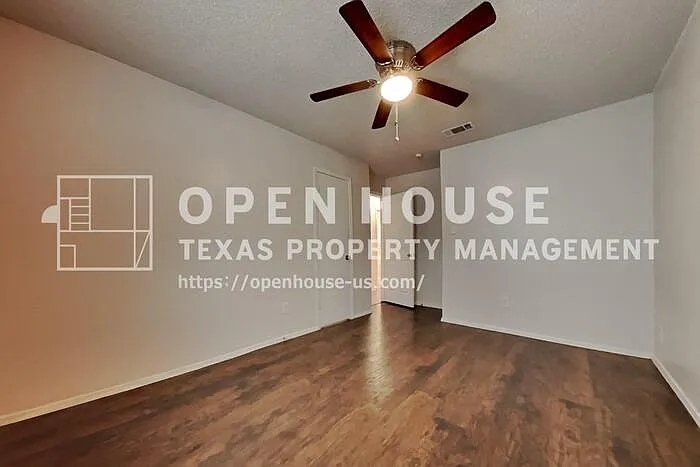 5317 Windy Meadow Dr — Photo 13