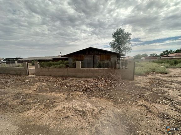 3rd image of 875-5 Glenwood Dr