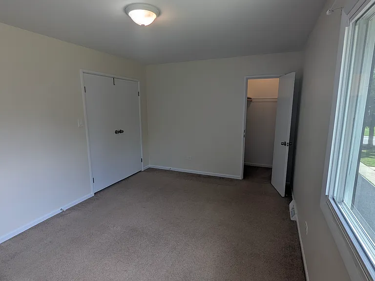 10S442 Echo Ln #3 — Photo 22