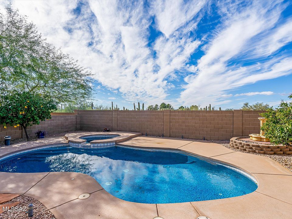 1st image of 9099 N Ironwood Bluffs Ln