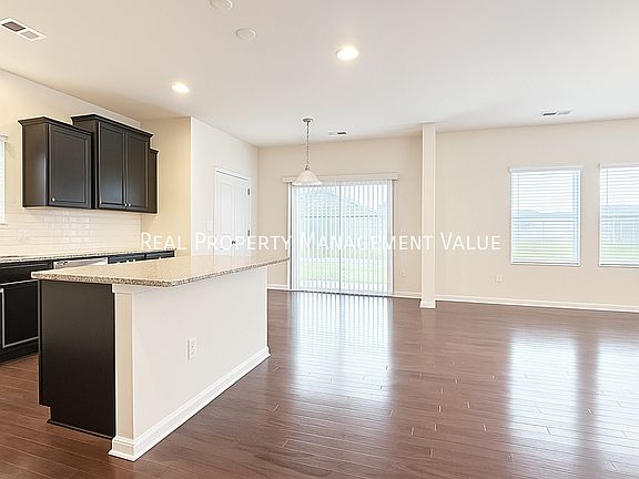 4th image of 10625 Moonlight Bay Way