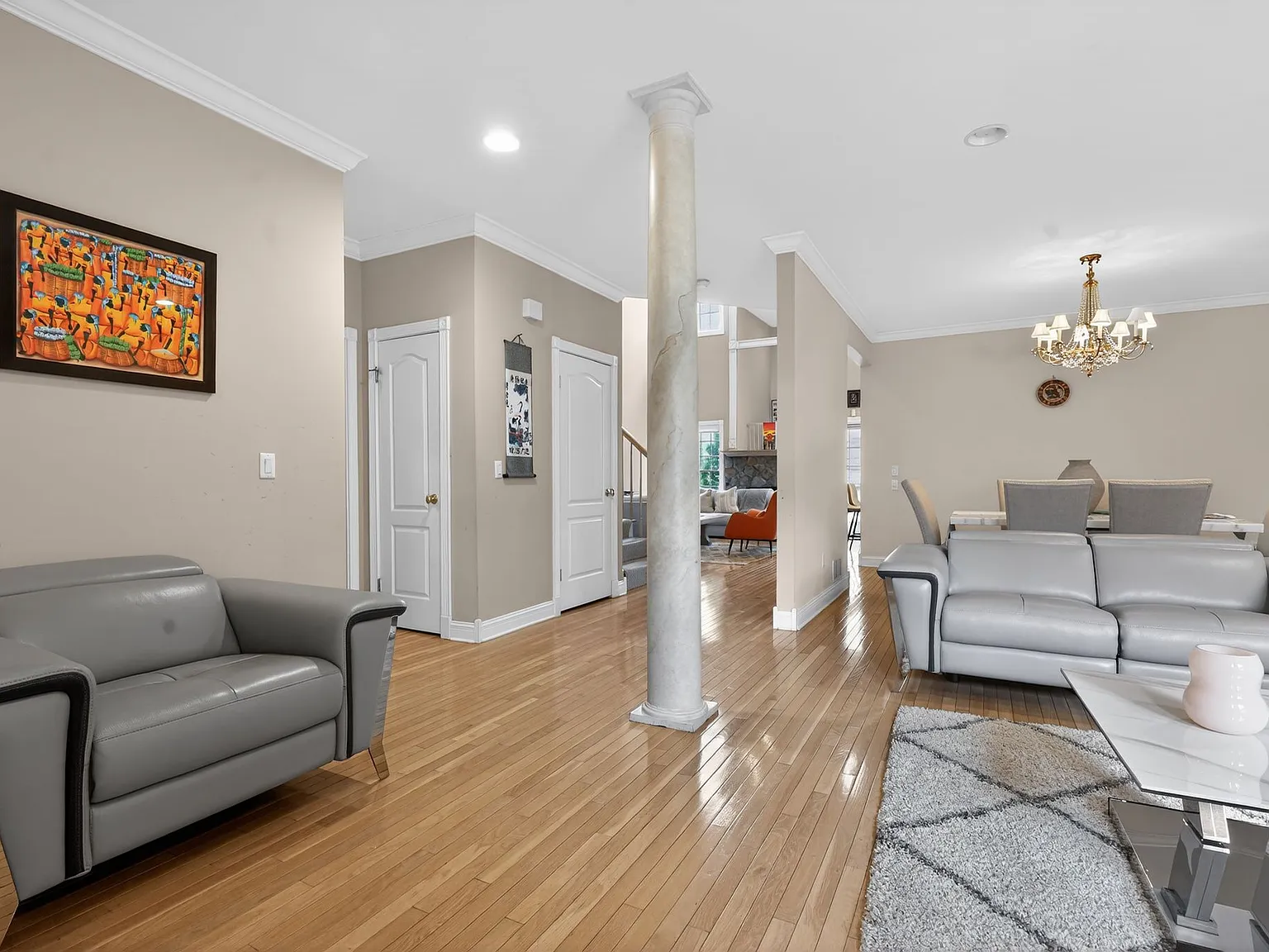2 bed, 3.5 bath, 2074 sqft, $5,200 — Photo 2