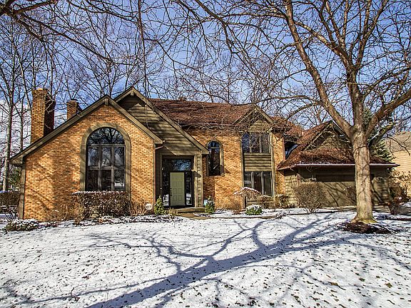 2nd image of 322 Bayview Dr