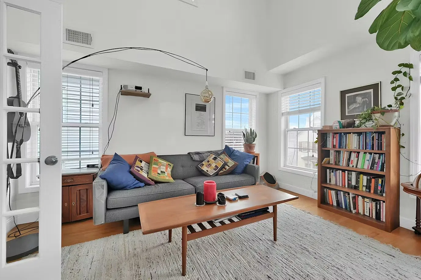 2 bed, 1087 sqft, $3,600 — Photo 3