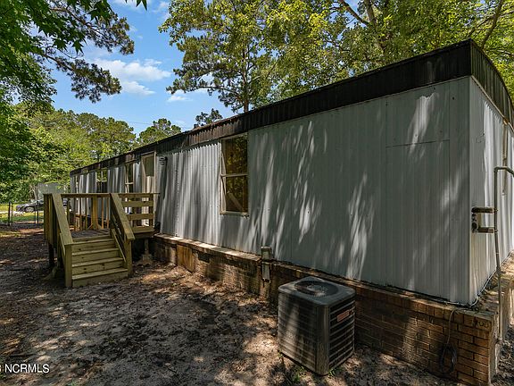4th image of 1535 Driftwood Drive SW