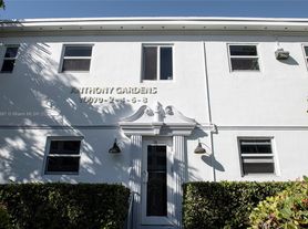 10078 E Bay Harbor Dr