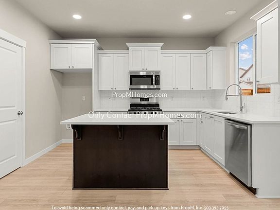 5th image of 2862 S Palmetto St