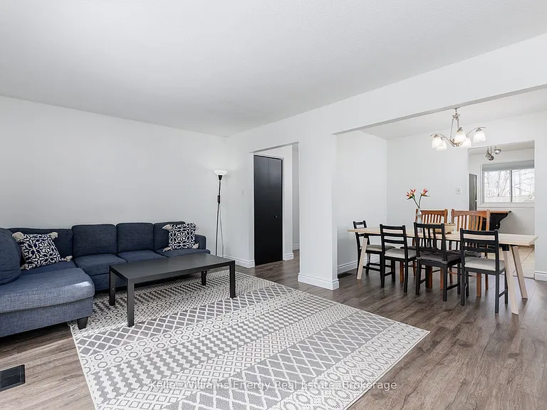 660 Grey St #B — Photo 2