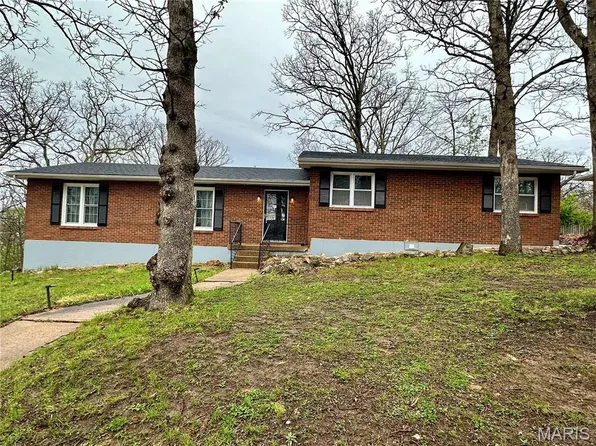 1311 Woodlawn Dr, Rolla, MO 65401