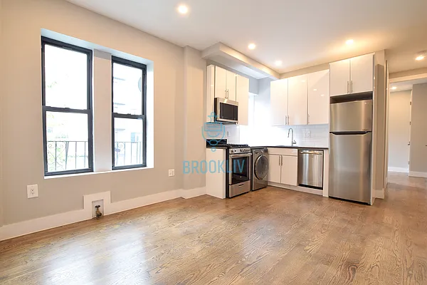 Rented by null | media 16