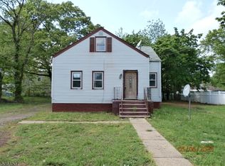 272 Lenox Pl, Somerset, NJ 08873