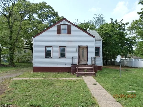 272 Lenox Pl, Somerset, NJ 08873