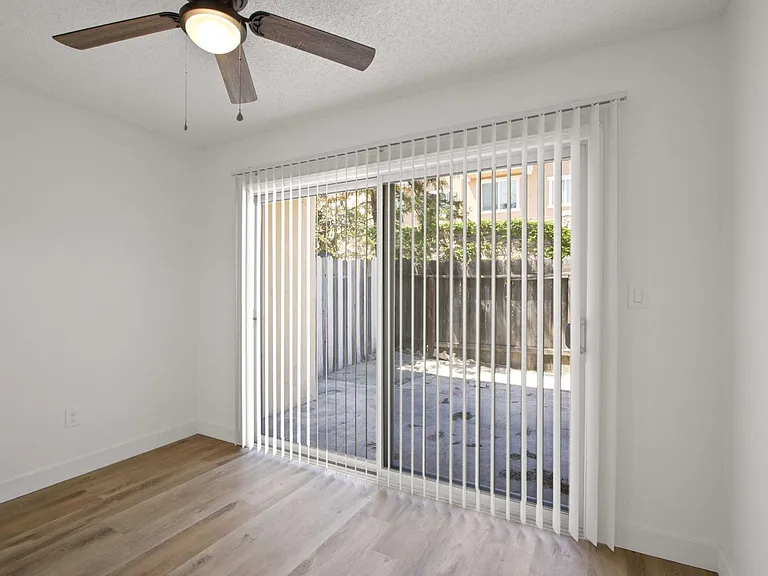 14561 Del Amo Ave #B — Photo 12