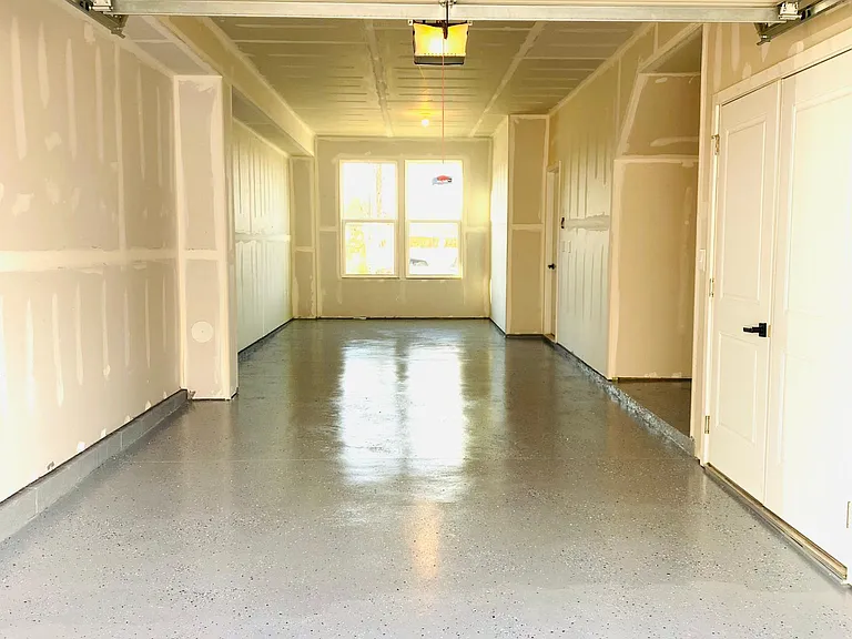Large Attached 2 Car Tandem Garage