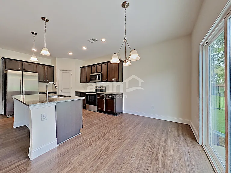 1211 Bordeau Way — Photo 3