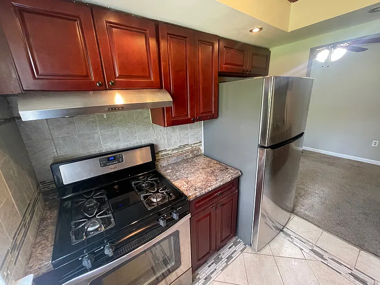 55 Gill Ln #45 — Photo 38