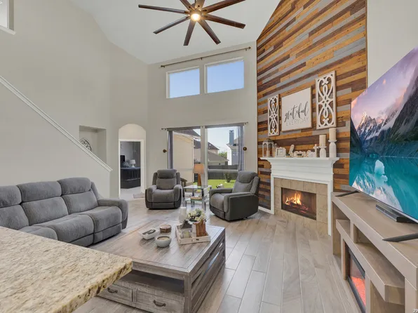 2738 SUMMIT VW, San Antonio, TX 78261