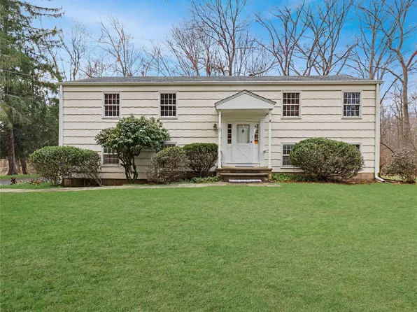 87 Robinhood Lane, New City, NY 10956