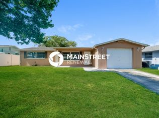 5226 Eagle Dr, Holiday, FL 34690