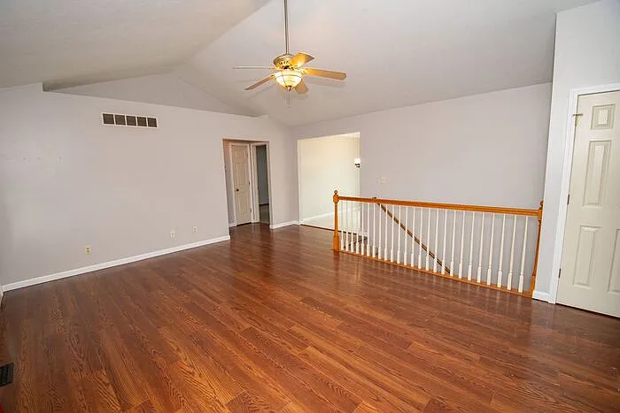 53620 Springfield Ct — Photo 3