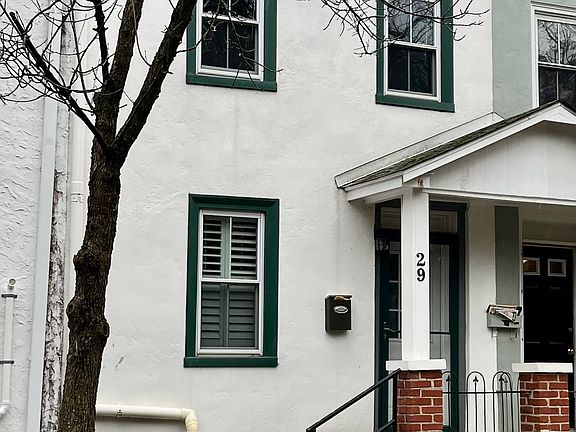 2nd image of 29 Mill St