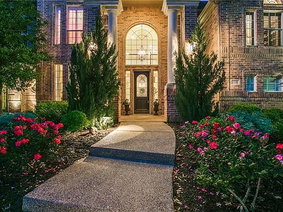 2nd image of 110 Creekwood Ct