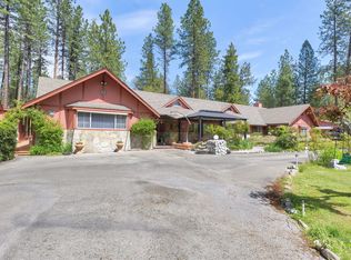 400 Latigo Ranch Rd, Williams, OR 97544