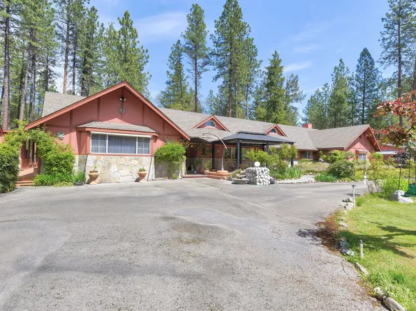 400 Latigo Ranch Rd, Williams, OR 97544