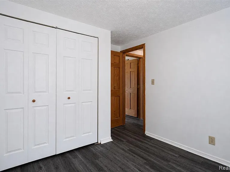 15060 Michael St — Photo 22