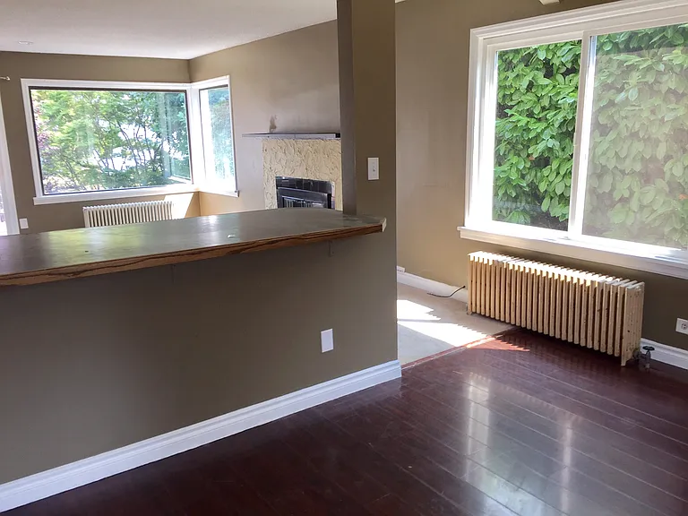 10742 Durland Ave NE — Photo 8