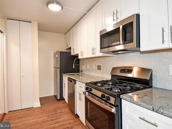 4515 Willard Ave APT 1216S, Chevy Chase, MD 20815