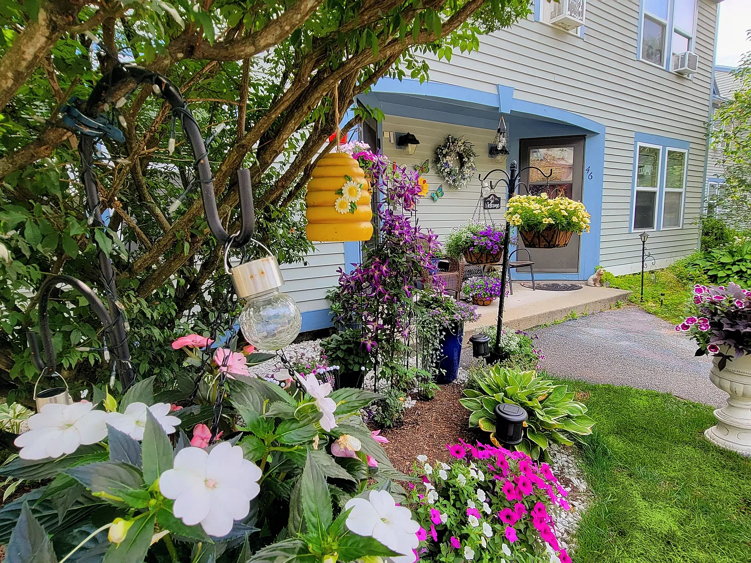 12 Block Ave — Photo 3